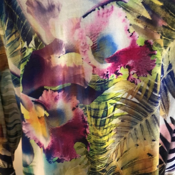 Chico’s size 3 top - Picture 4 of 5